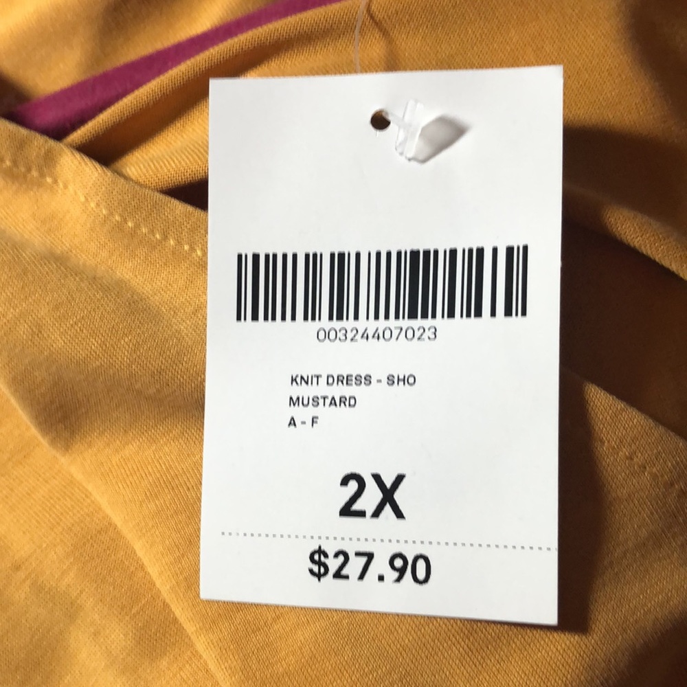 Forever 21 Faux Wrap Dress - Picture 8 of 8